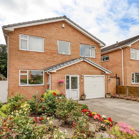 Spring Close Southport Exterior foto