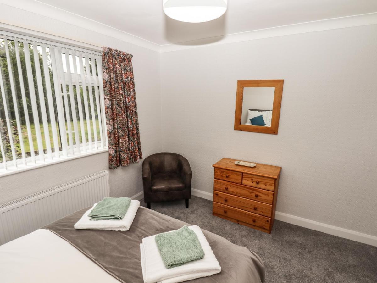 Spring Close Southport Exterior foto